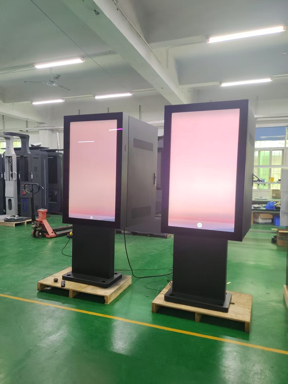 4K 43inch lauko „Kiosk Video Player“ IP66 vandeniui atsparūs